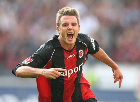 更是全队共 更是全队共